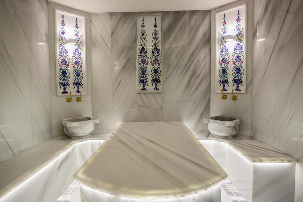 هتل بیزاس استانبول